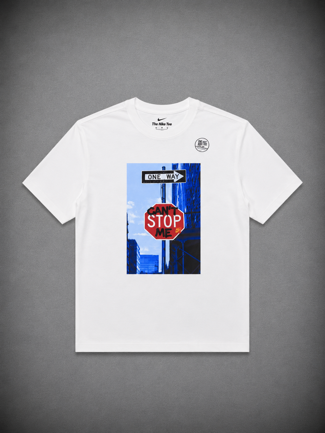 CAMISETA NIKE SELLO AZUL BLANCA