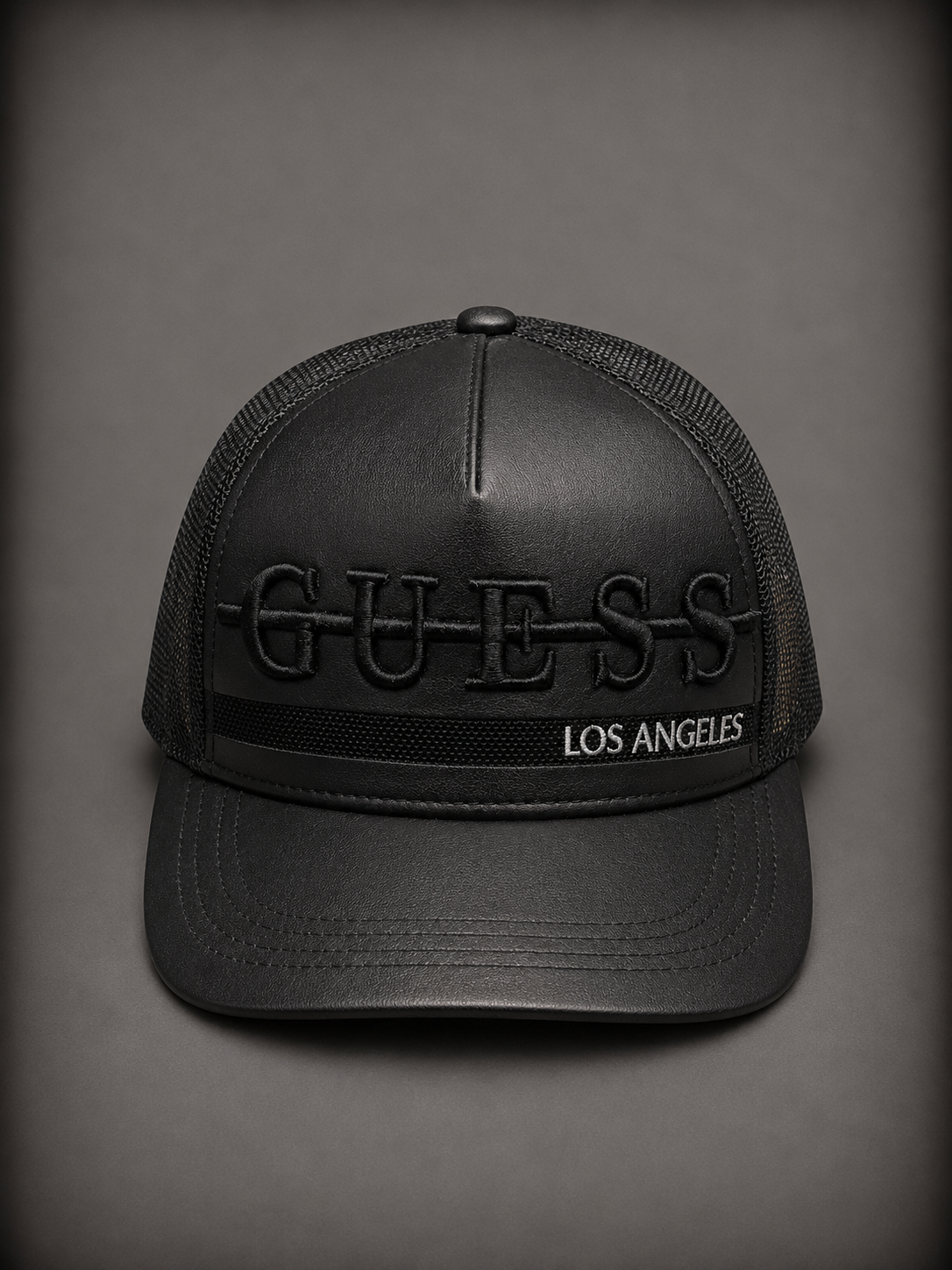 GUESS NEGRA CUERO