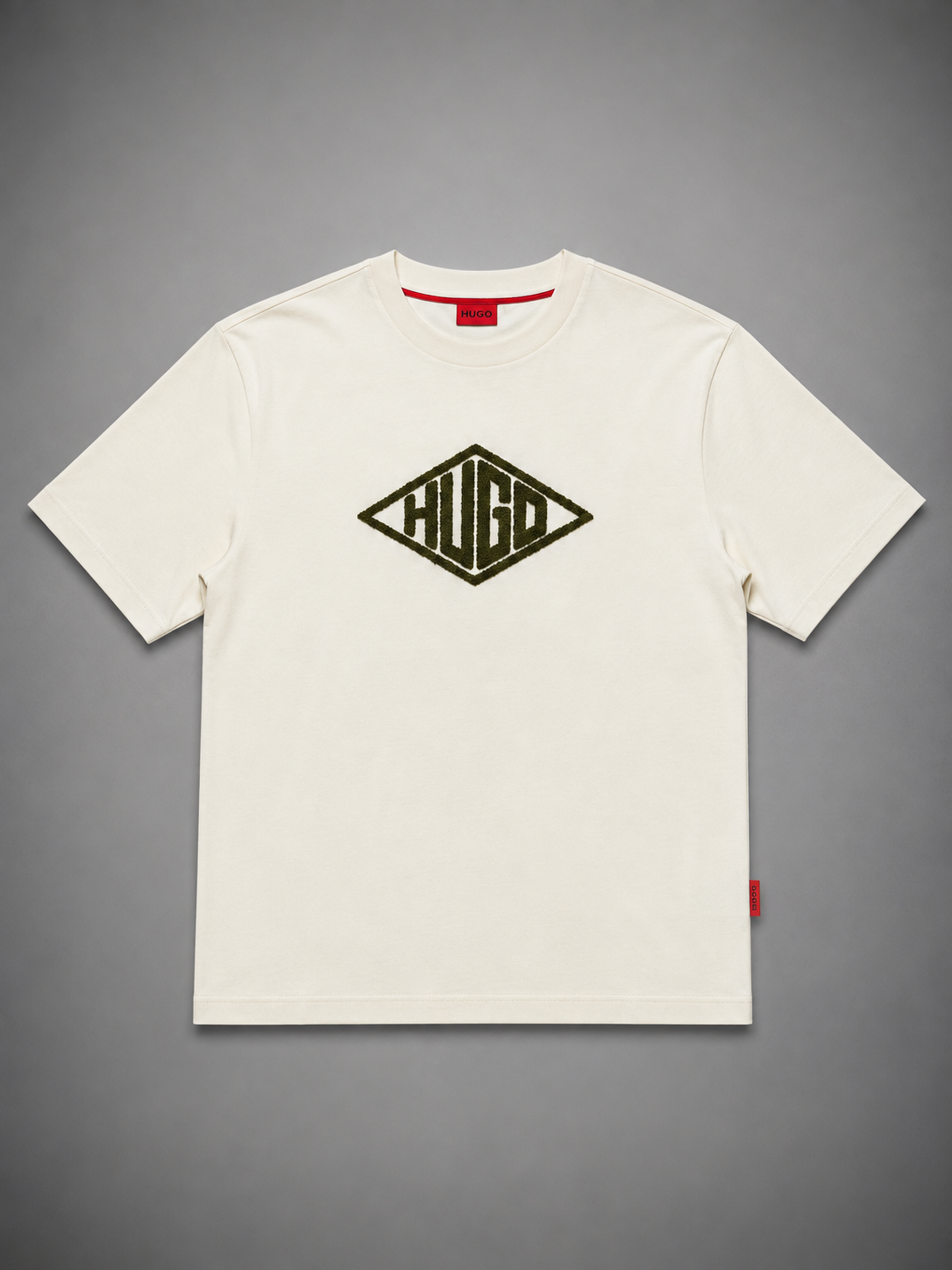 HUGO BEIGE TRIANGULO