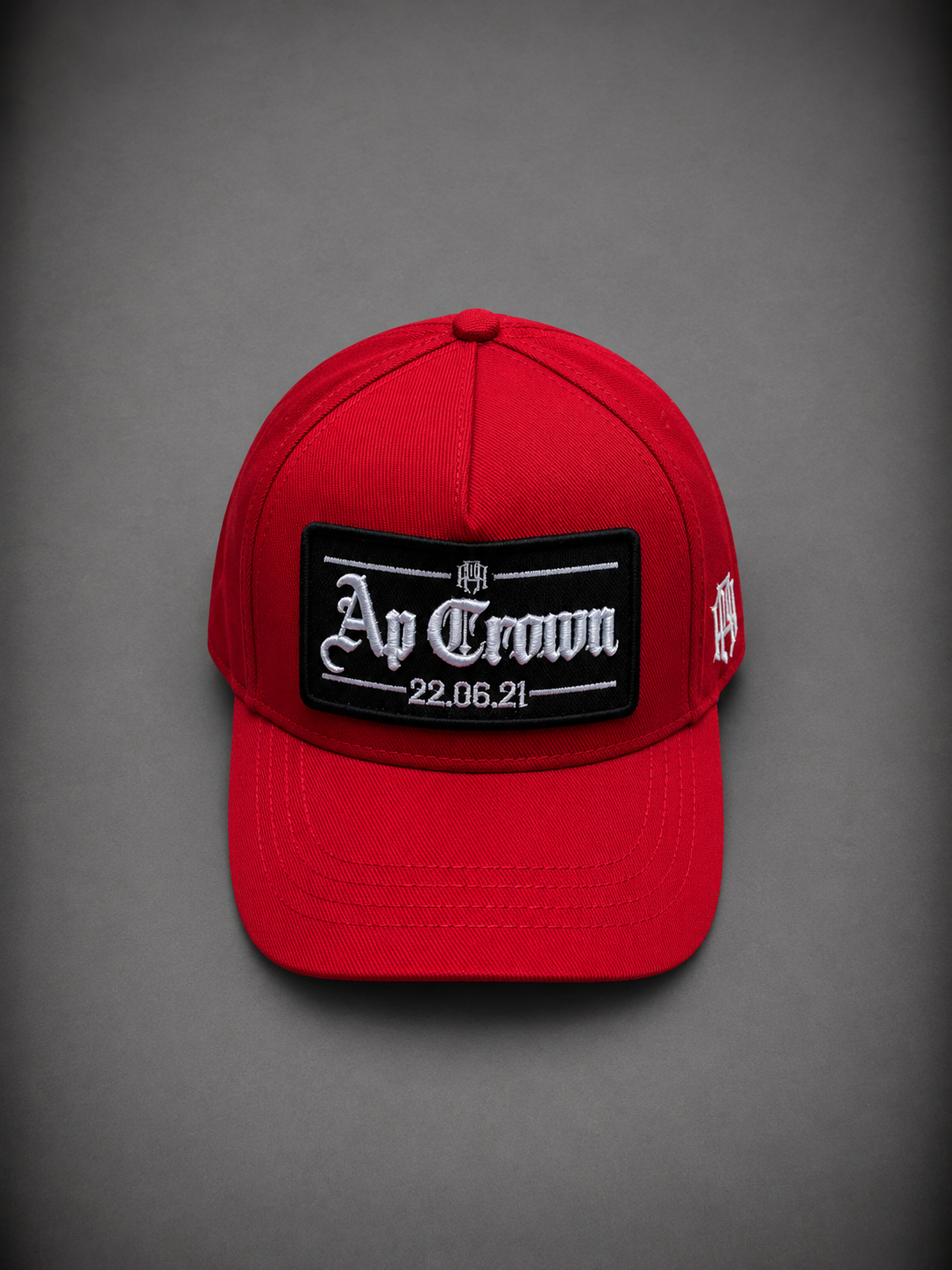 AP ROJA CUADRO NEGRO
