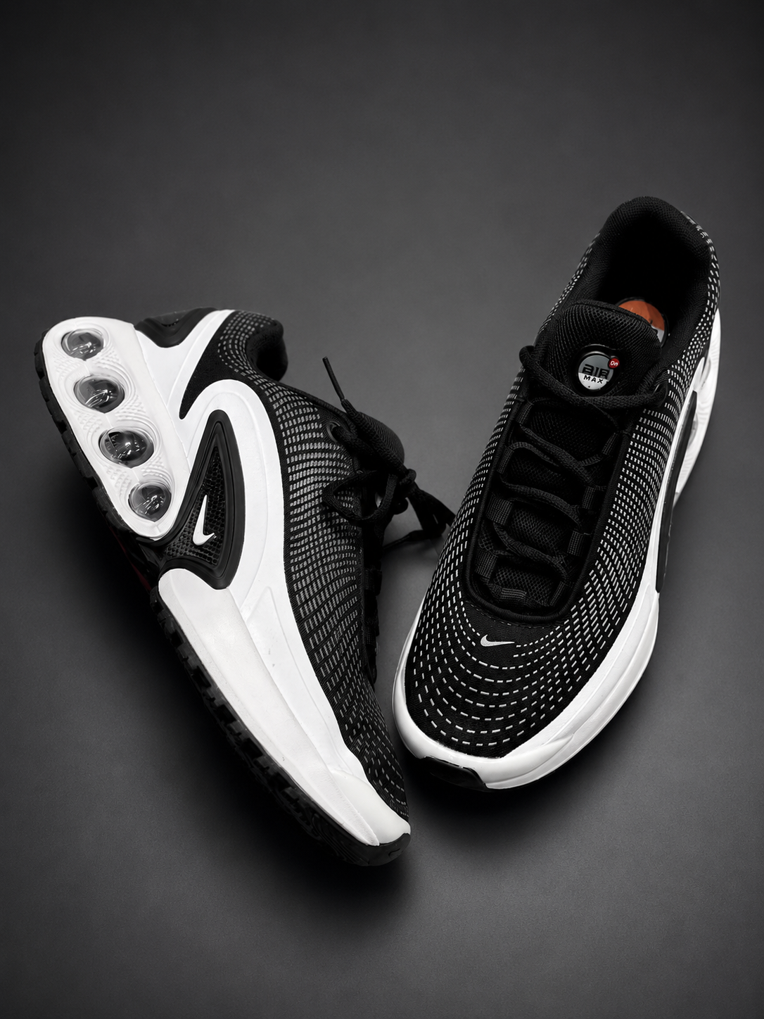 NIKE DN NEGRO BLANCO
