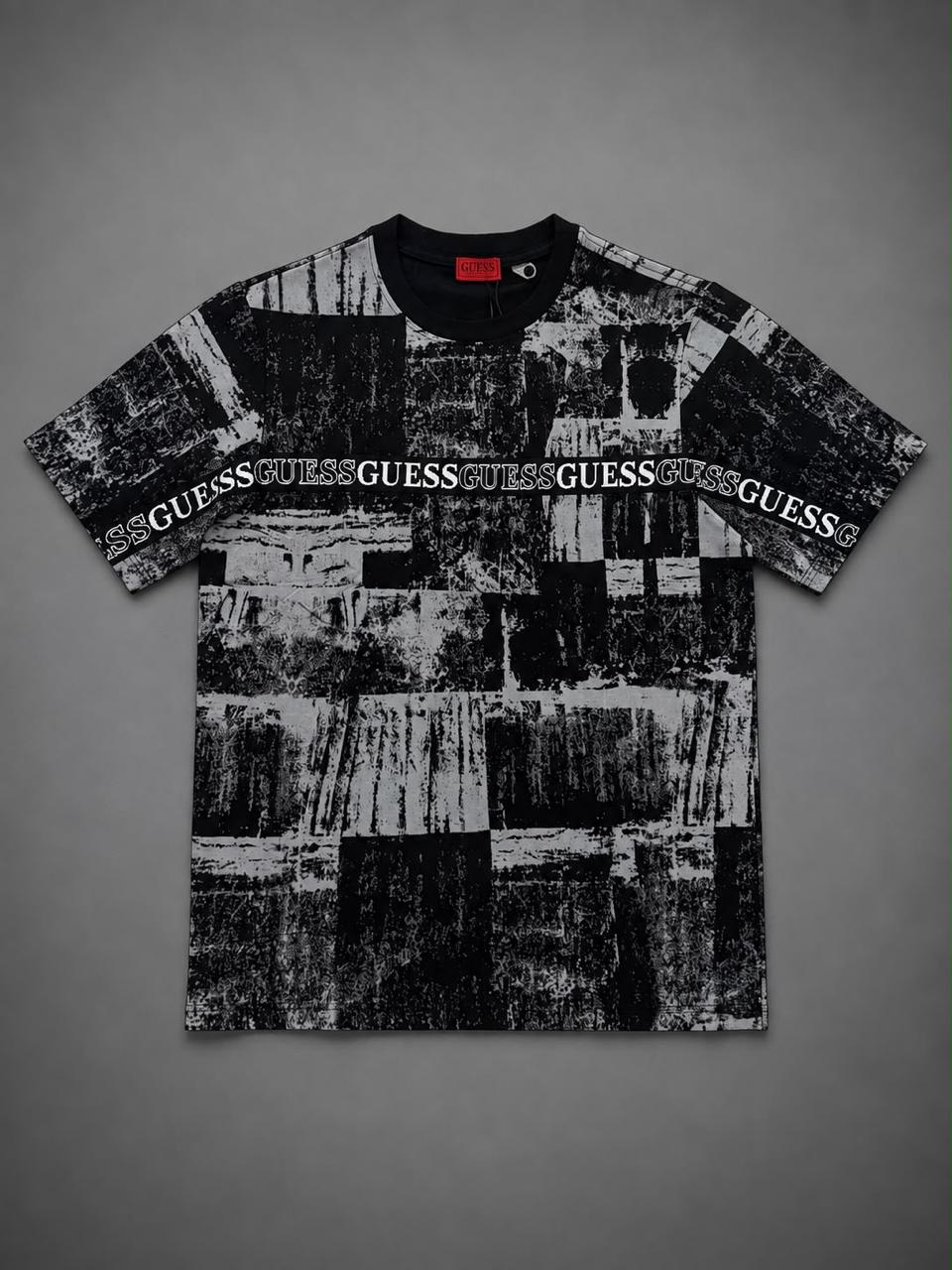 GUESS CUADROS GRISES